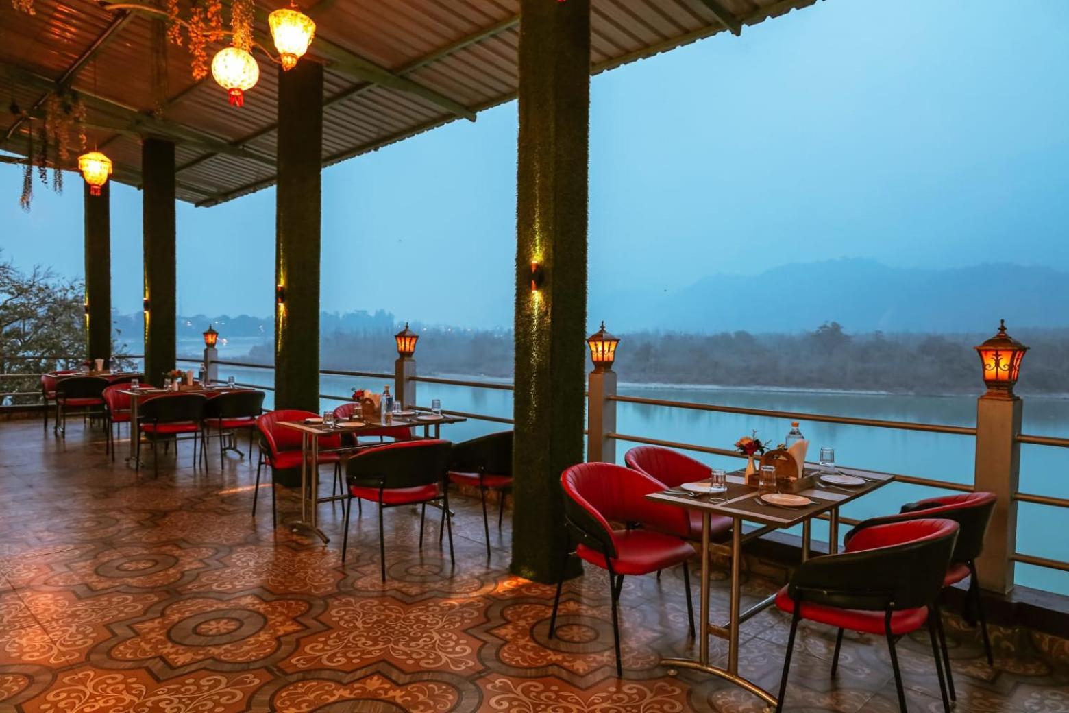 The Neeraj Naturecure On Ganga Rishikesh Bagian luar foto