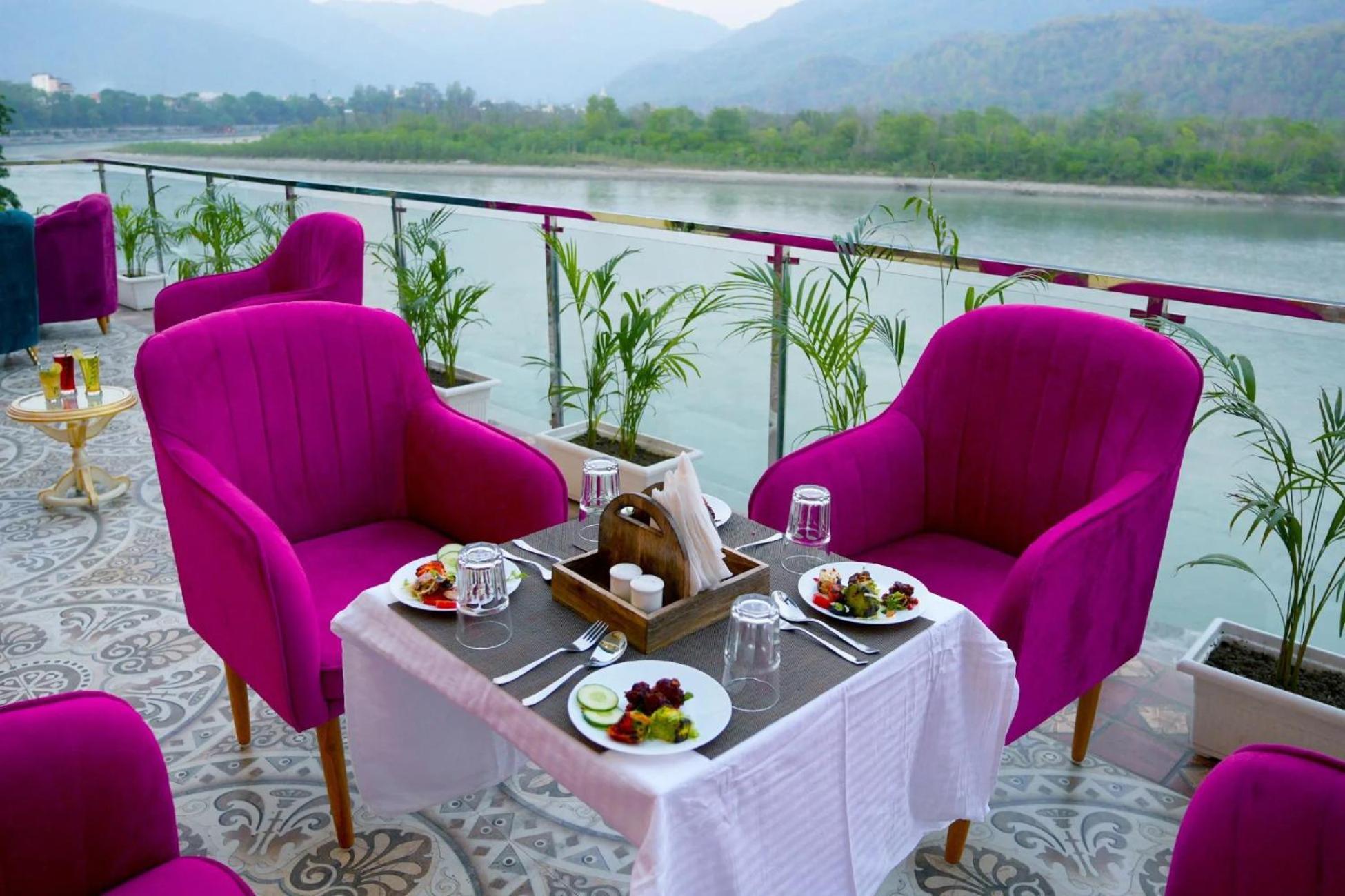 The Neeraj Naturecure On Ganga Rishikesh Bagian luar foto