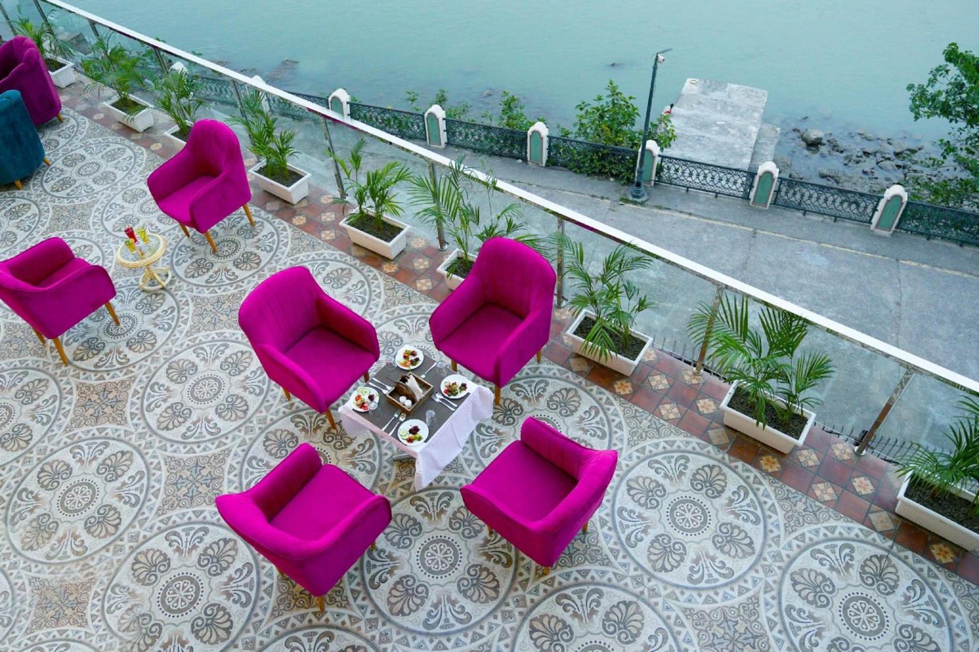 The Neeraj Naturecure On Ganga Rishikesh Bagian luar foto